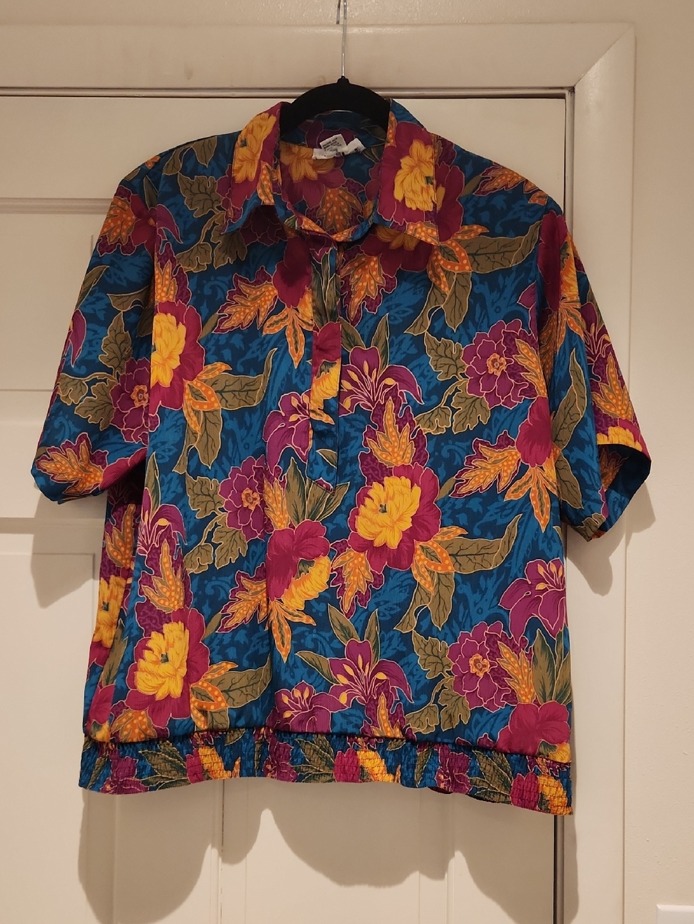 VTG Alfred Dunner timeless Blue Multicolor Floral Blouse With Gathered Waist
